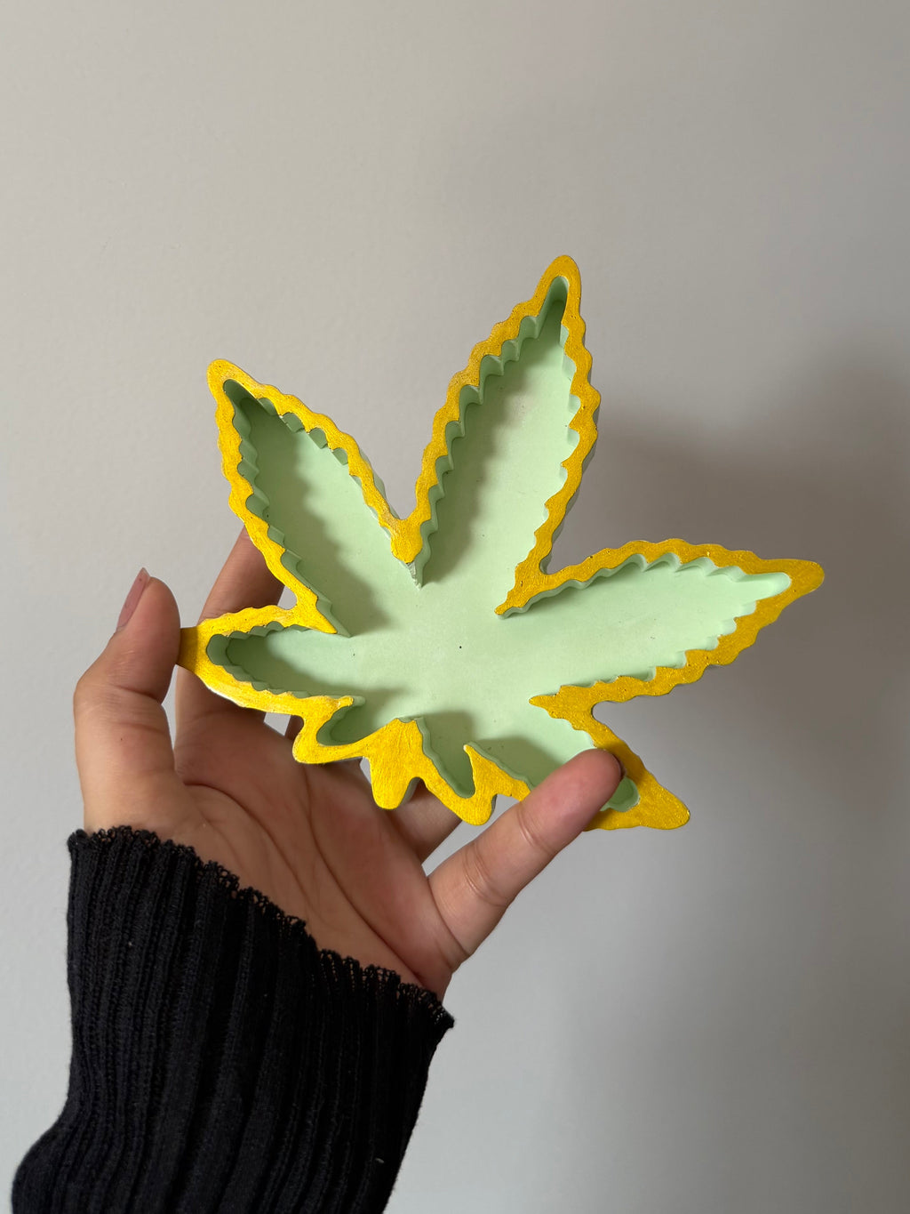 Herb Ash Tray