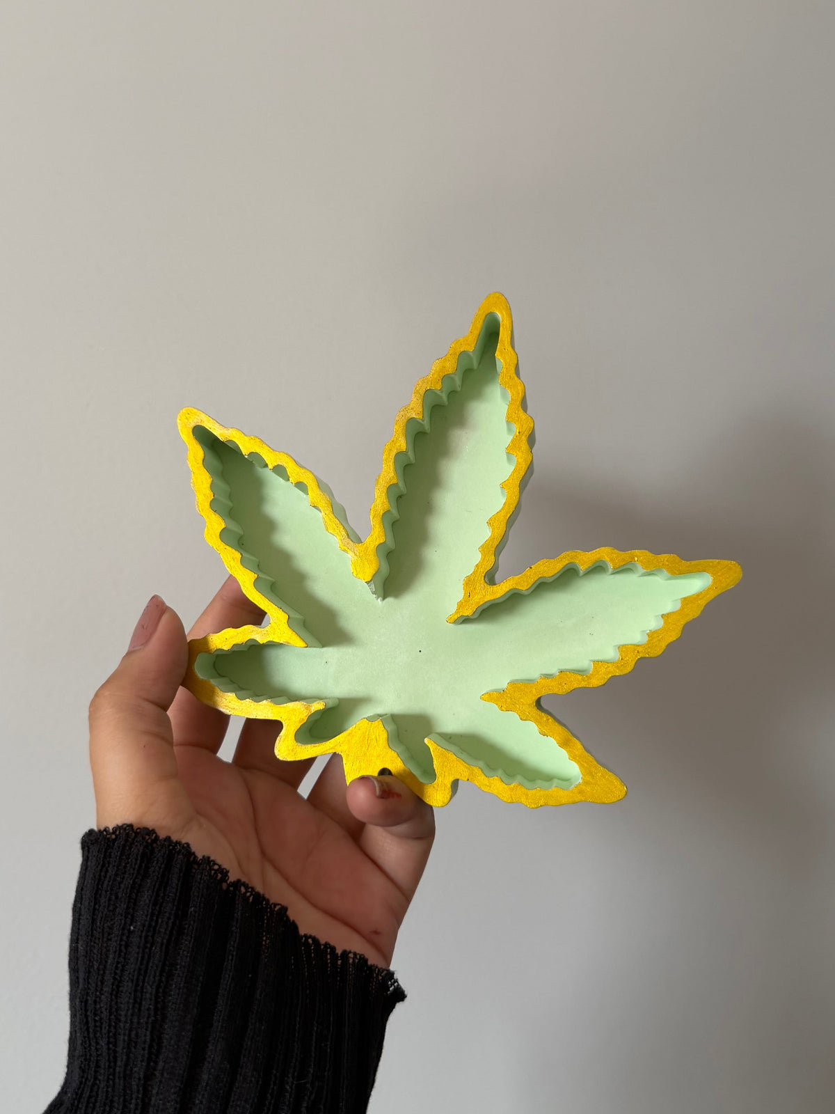 Herb Ash Tray